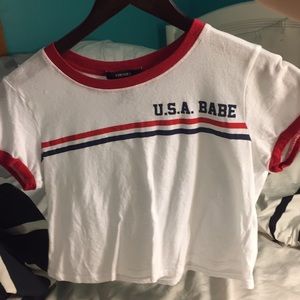 ‘USA BABE’ cropped top